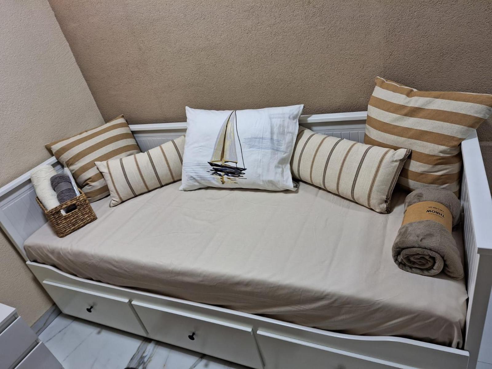 Apartman Barka Golubăţ Exterior foto